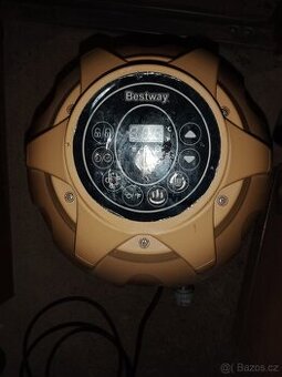 Bazénové čerpadlo a čerpadlo k výřivce