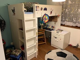 Patrova postel IKEA Smastad