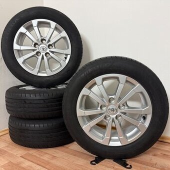 TOYOTA AURIS/VERSO 5x114,3 R16 ET39+LETNÍ 205/60R16