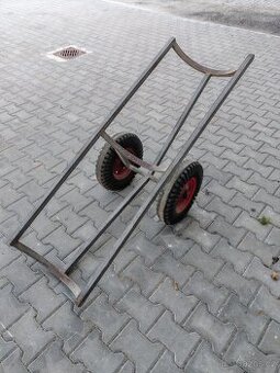Přepravní vozík rolí