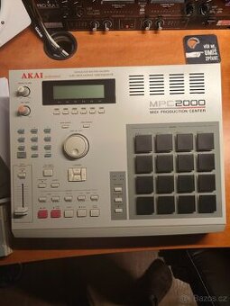 Akai MPC 2000