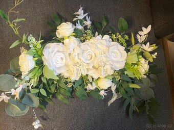 Svatební umělá květina