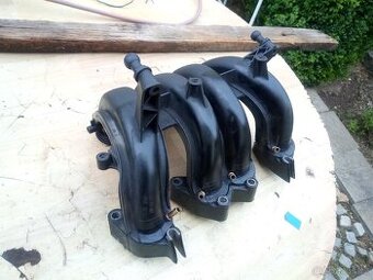 Spodní díl sání motoru 1.6 mpi 75 kw (LPG)