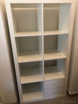 Bílá knihovna skříňka Ikea