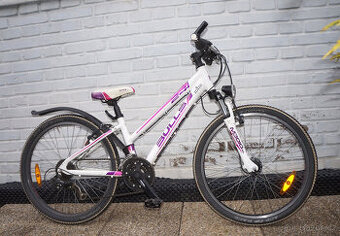 Málo jeté ALU juniorské horské dětské kolo 24“ Bulls.