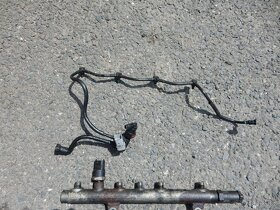 Lišta a přepady vstřiků Megane II 1.9DCI 88kw