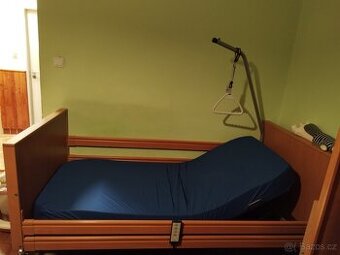 Prodám zánov. lux.poloh.elektic.postel ne jen pro seniory..