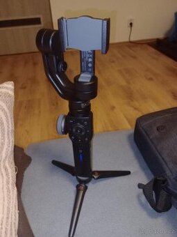 Zhiyun Tech Smooth 4