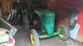 Traktor Svoboda Dk15