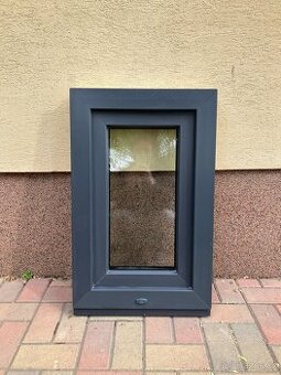 OKNO 490 mm/760 mm WINDEK