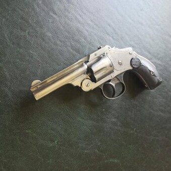 Revolver Smith Wesson 38SW DA Hammerless s pojistkou
