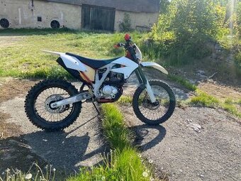 Ajp 240 pr4