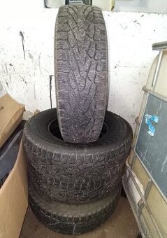 Nokian Hakkapeliitta LT 245/75xR17