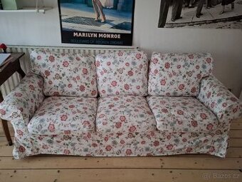 Gauč IKEA