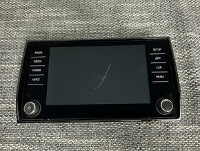 SAT NAVIGACE MIB2 OBRAZOVKA 8'DISPLEJ rozbitý 565 919 605C