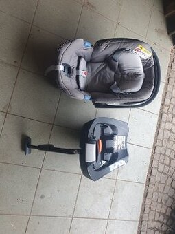 Cybex Aton 5 a základna