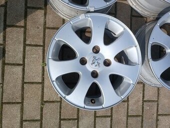 220. Originál ALU kola Peugeot R15 4x108