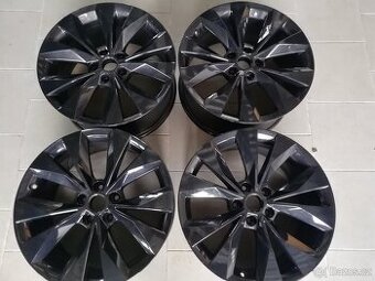 Prodam origo alu kola skoda superb III Cassiopeia 5x112 r18