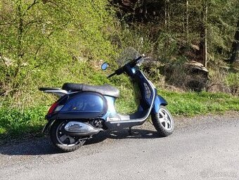 Vespa GTS 125
