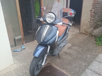 Piagio Beverly 250 Tourer