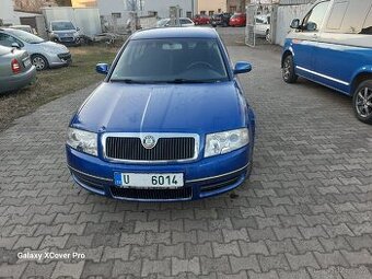 Škoda Superb 2,0 benzín