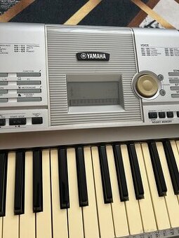 Yamaha DGX 205 - 1