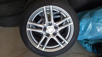 Téměř nejetá zimní ALU kola 17" 5x114,3 + matice - Toyota