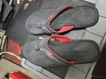 OAKLEY sandaly vel .EU 44 UK 9 US 10 cm 28 stav 9/10 , stav