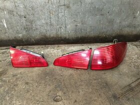 Zadní světla Peugeot 607