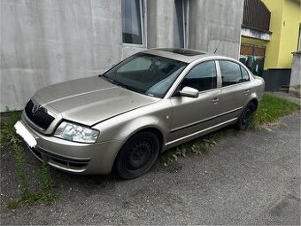 Superb 2.8 na opravu nebo ND