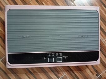 Vibrační plošina / masážní přístroj