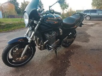 Suzuki GSR 600 bandit