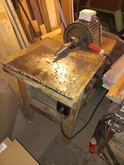 Štípačka- závitový kužel