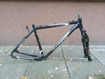 Rám Author Traction 29er - PRASKLÝ