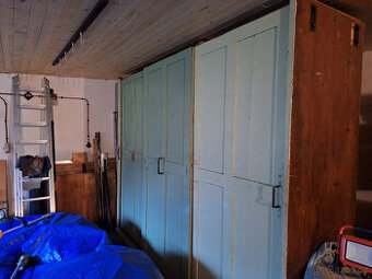 Dřevěná dílenská skříň - daruji