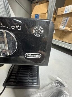 Pákový kávovar De’longhi