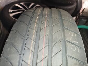 215/50/18 96w Bridgestone Turanza