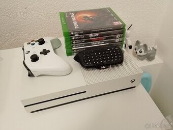 Xbox one s + 6 her