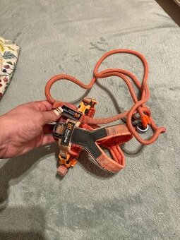 Postroj a vodítko Nonstop