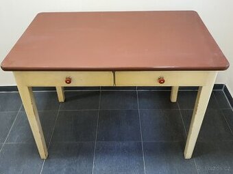 retro poválečný ČSR jídelní stůl socialismus 1950