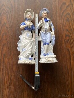 Párové porcelánové starožitné sošky