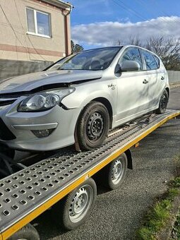 Rozpredám Hyundai i30 1.6Crdi 66kw 2010