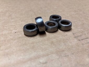 Kulový kloub-Octávie,Felicie,1202,1203