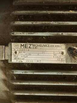 Prodám silný pomaluběžný 3fázový elektromotor