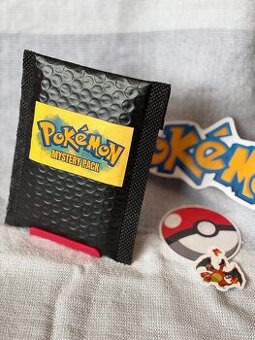 Pokémon Mystery Pack – Prismatic Evolution + dárek