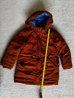 Zimní bunda s kapuci vel.134 zn.H&M.