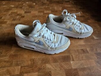 Prodám dámské boty nike