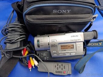 Videokamera Sony CCD-TR717 Hi8