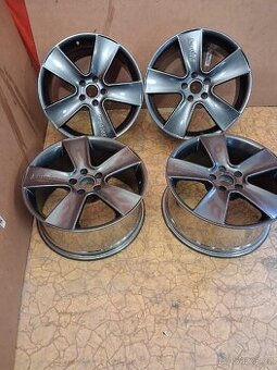 Alu kola Advantige 8,5j×18 5×112 et32