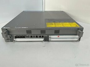 Kvalitní router Cisco ASR-1002